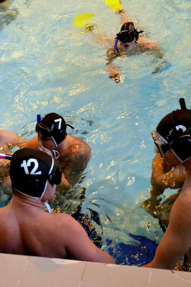 Hokej pod wodą Walenie Hydra XII 2012